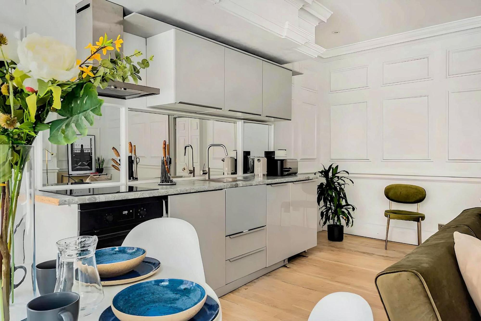 Welcome London - Stay At The Piazza! Екстериор снимка